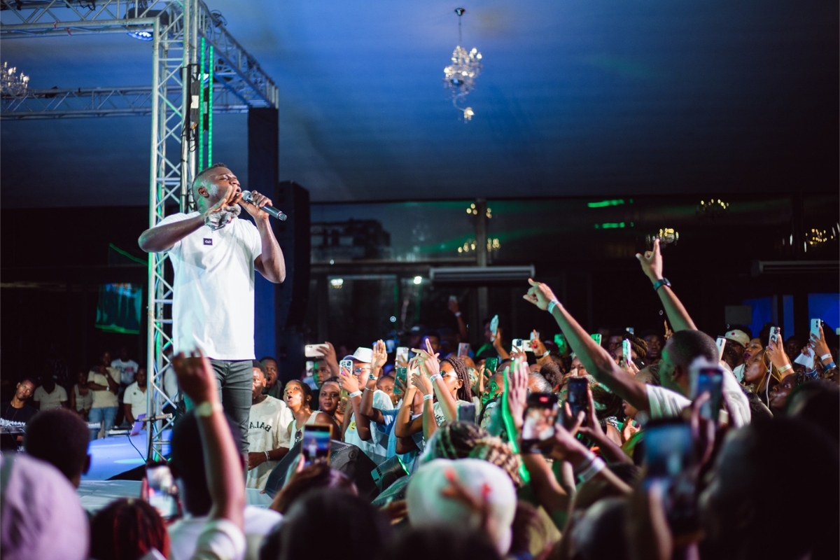 On-stage portrait moment